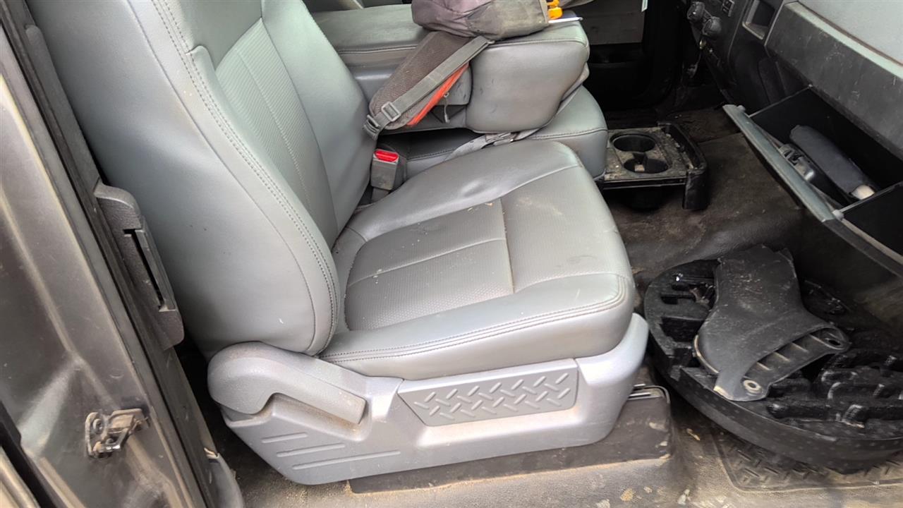 https://f005.backblazeb2.com/file/img-partshotlines-com/Inventory/EX619/Vehicle/25636_10.jpg