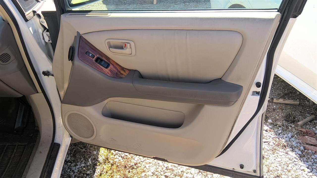 https://f005.backblazeb2.com/file/img-partshotlines-com/Inventory/EX619/Vehicle/25671_12.jpg