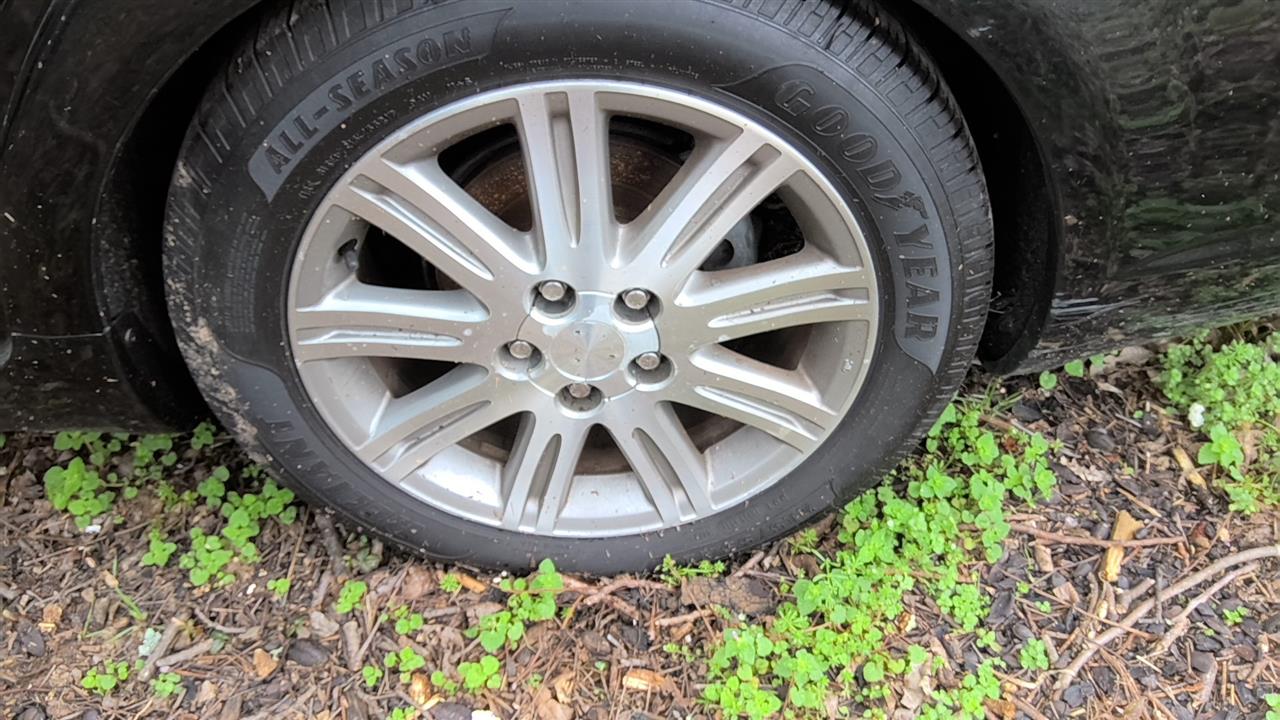 https://f005.backblazeb2.com/file/img-partshotlines-com/Inventory/EX619/Vehicle/25684_09.jpg