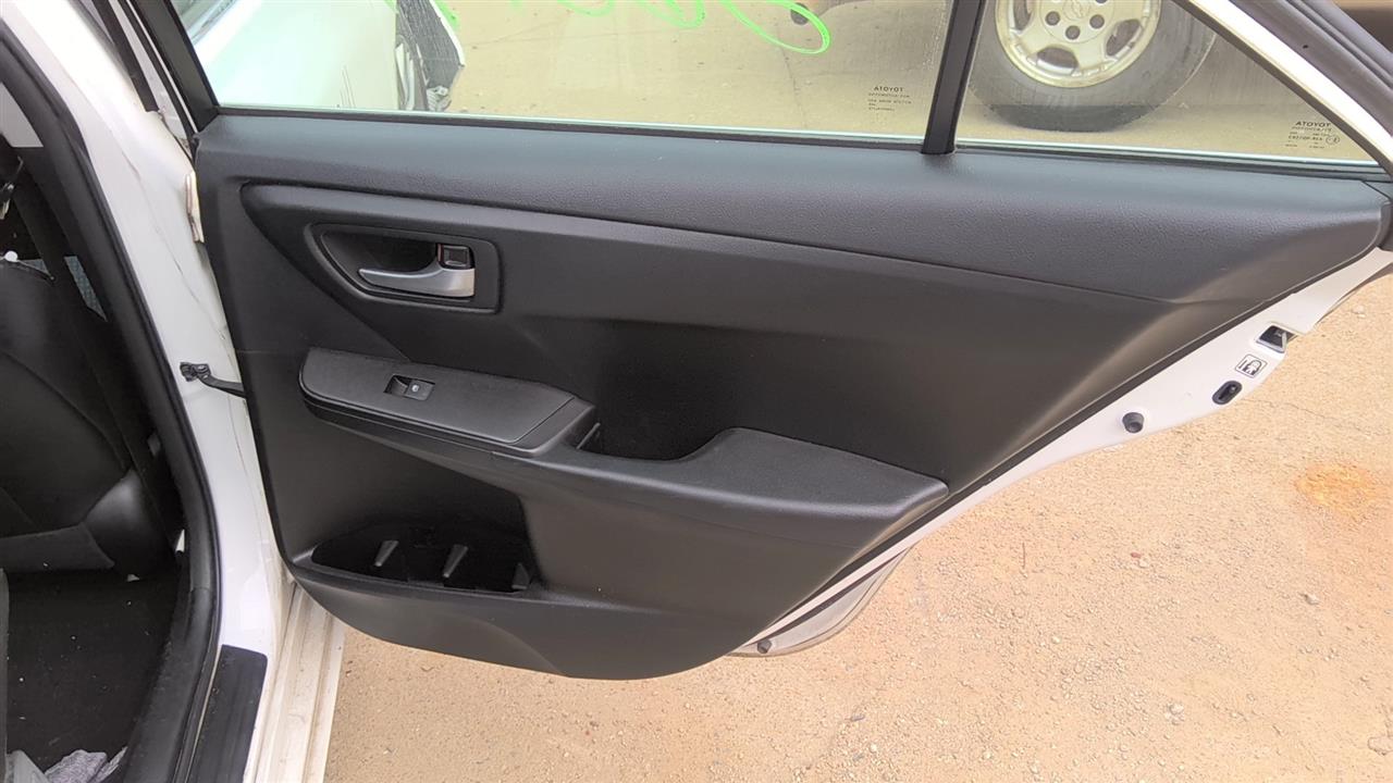 https://f005.backblazeb2.com/file/img-partshotlines-com/Inventory/EX619/Vehicle/25772_12.jpg