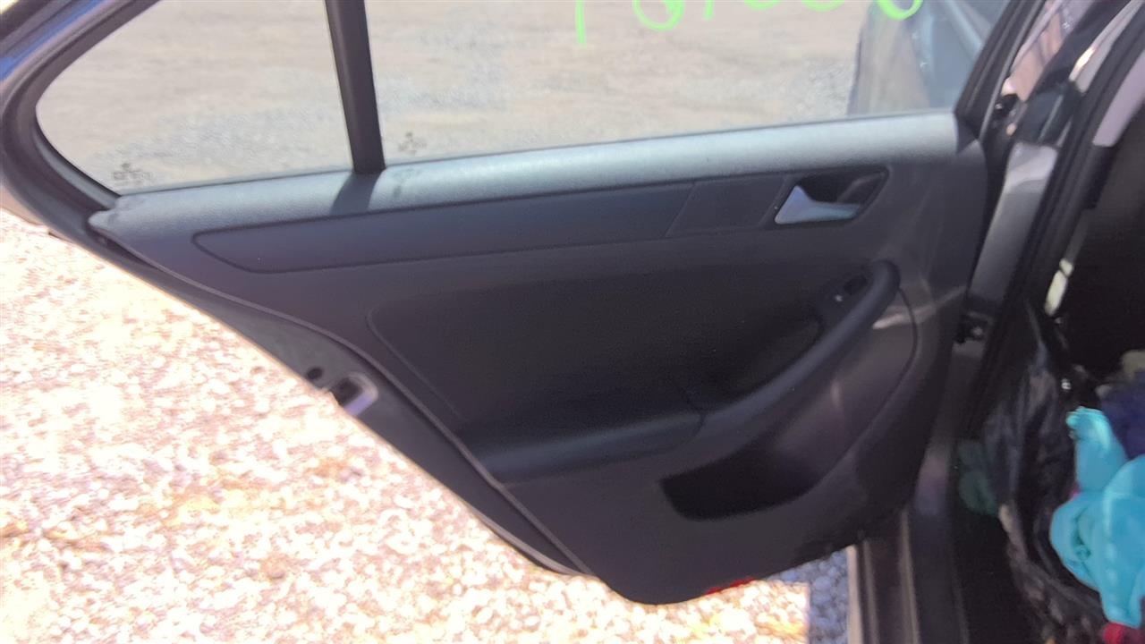 https://f005.backblazeb2.com/file/img-partshotlines-com/Inventory/EX619/Vehicle/25811_07.jpg