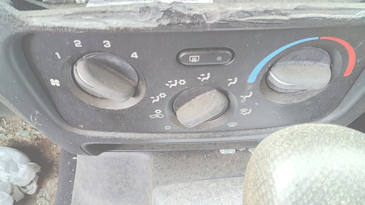 https://f005.backblazeb2.com/file/img-partshotlines-com/Inventory/EX619/Vehicle/25903_09.jpg
