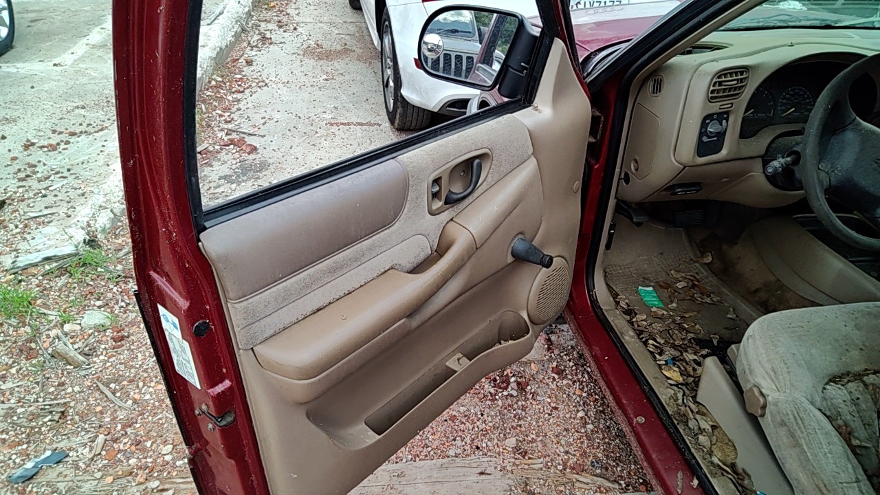 https://f005.backblazeb2.com/file/img-partshotlines-com/Inventory/EX619/Vehicle/26226_11.jpg