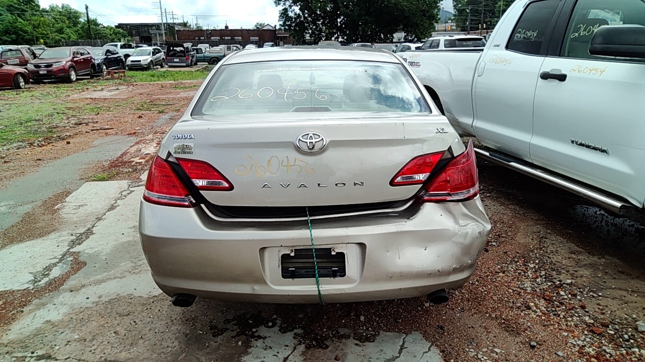 https://f005.backblazeb2.com/file/img-partshotlines-com/Inventory/EX619/Vehicle/26241_06.jpg