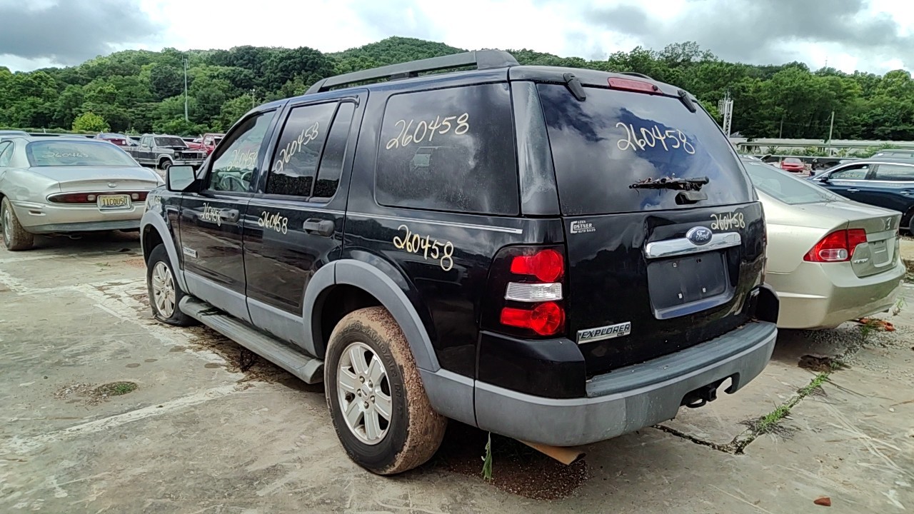 https://f005.backblazeb2.com/file/img-partshotlines-com/Inventory/EX619/Vehicle/26243_04.jpg
