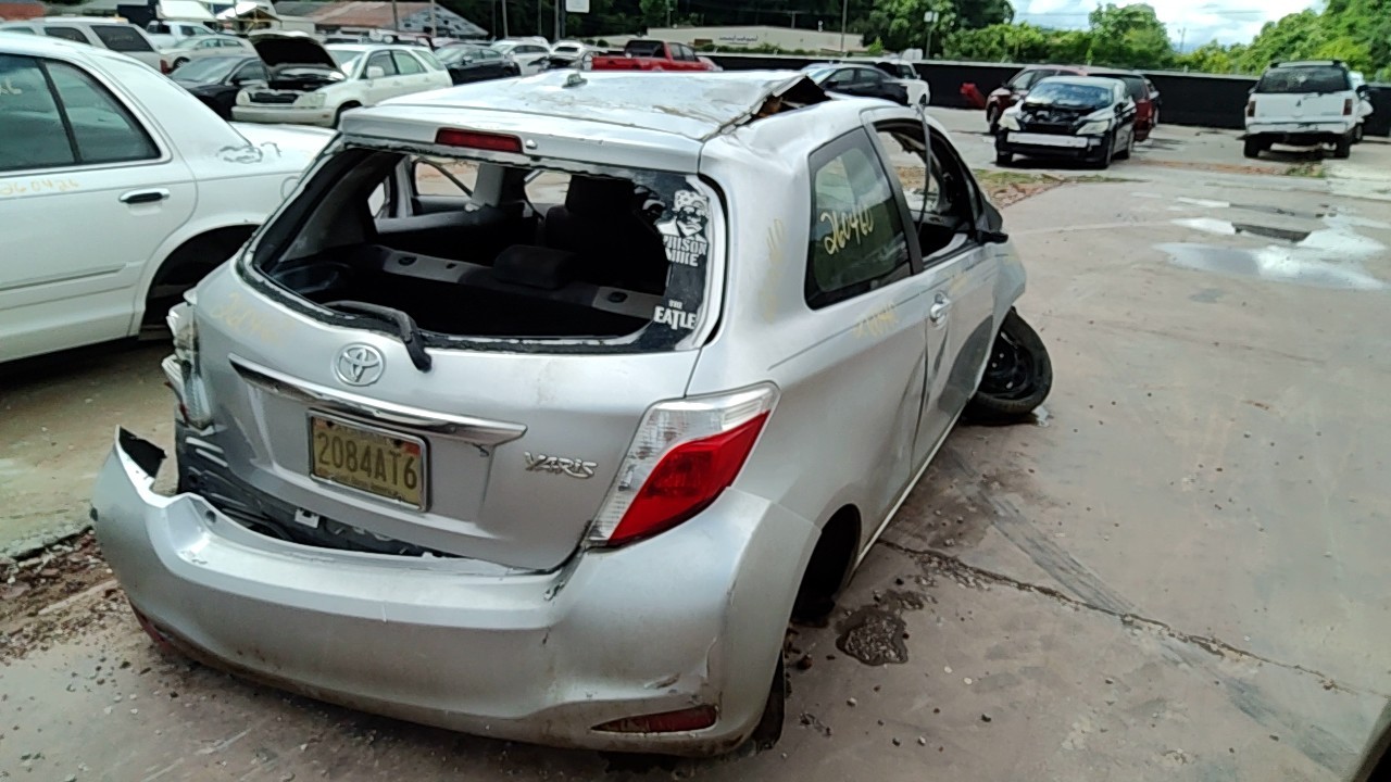 https://f005.backblazeb2.com/file/img-partshotlines-com/Inventory/EX619/Vehicle/26245_06.jpg