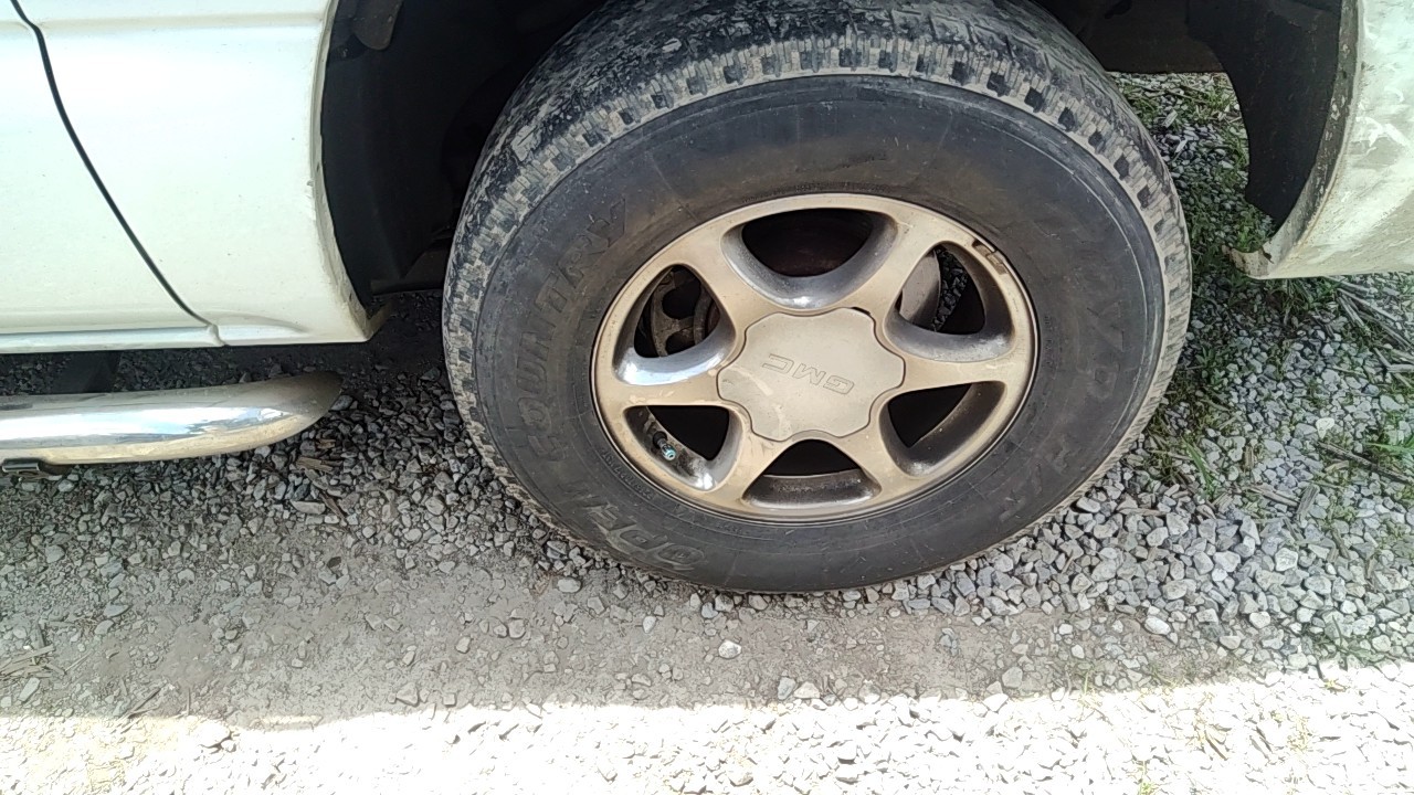 https://f005.backblazeb2.com/file/img-partshotlines-com/Inventory/EX619/Vehicle/26258_10.jpg