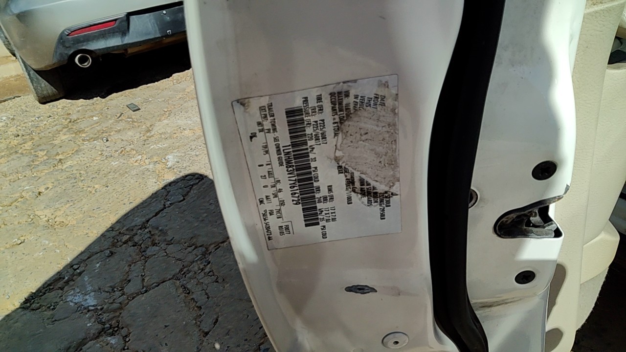 https://f005.backblazeb2.com/file/img-partshotlines-com/Inventory/EX619/Vehicle/26295_08.jpg