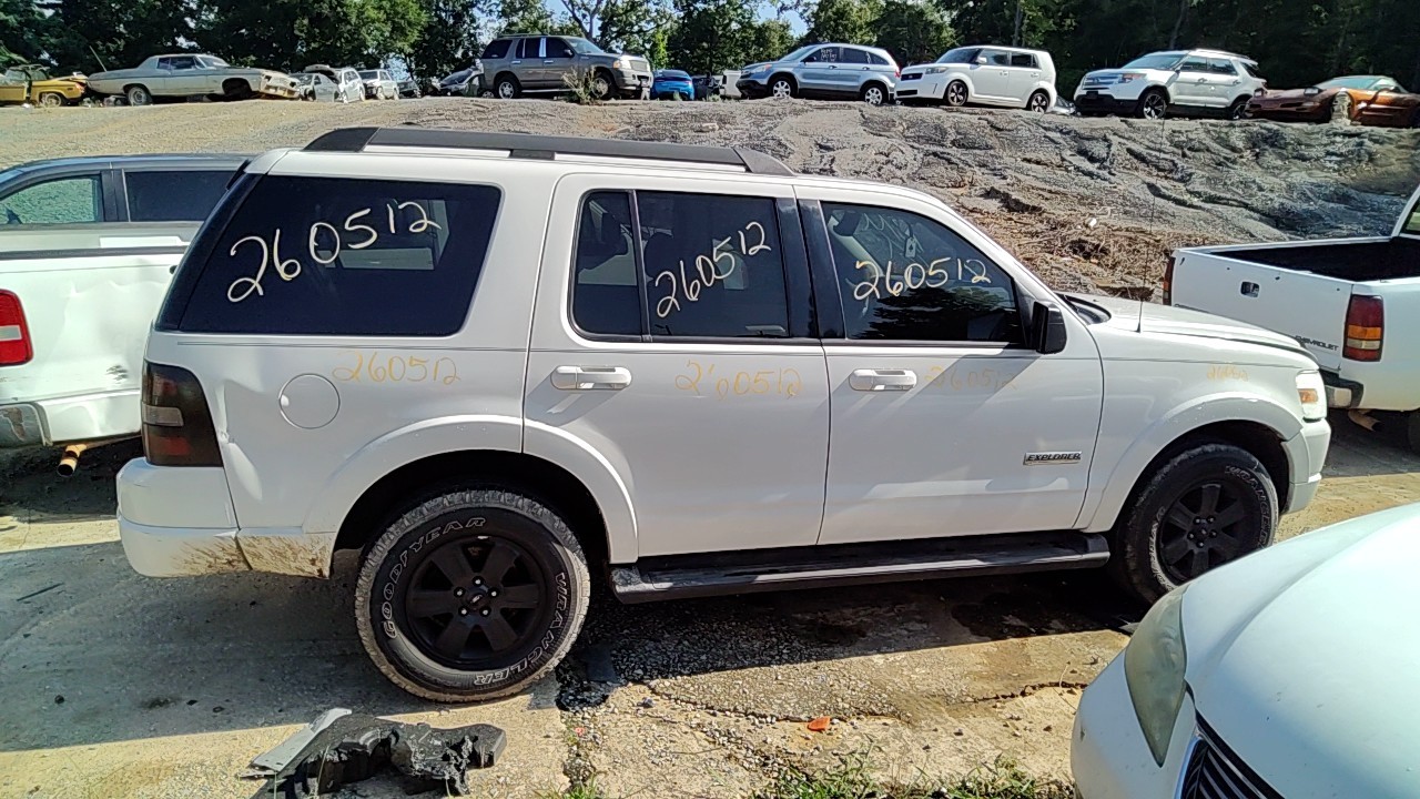 https://f005.backblazeb2.com/file/img-partshotlines-com/Inventory/EX619/Vehicle/26305_09.jpg