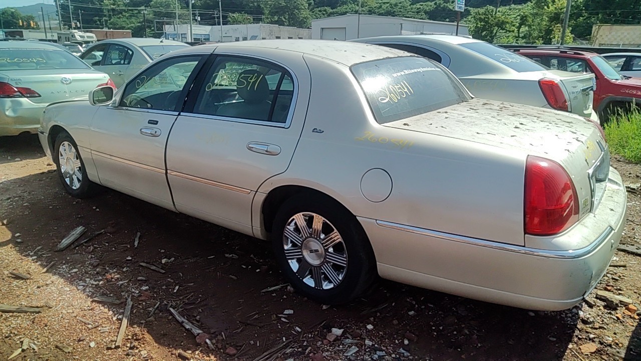 https://f005.backblazeb2.com/file/img-partshotlines-com/Inventory/EX619/Vehicle/26339_03.jpg