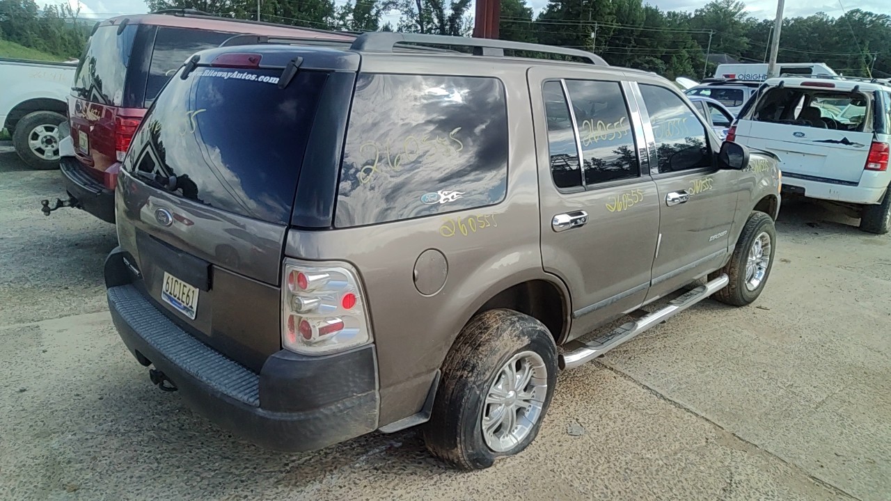 https://f005.backblazeb2.com/file/img-partshotlines-com/Inventory/EX619/Vehicle/26357_09.jpg