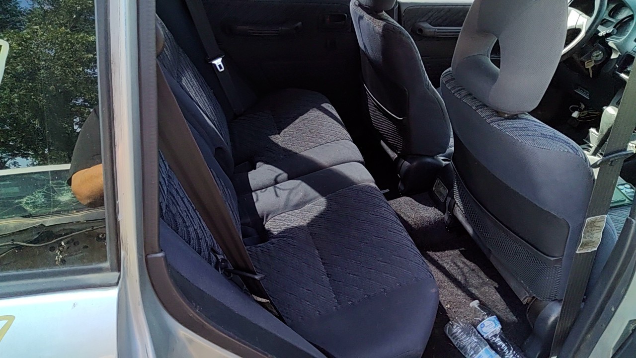 https://f005.backblazeb2.com/file/img-partshotlines-com/Inventory/EX619/Vehicle/26494_09.jpg