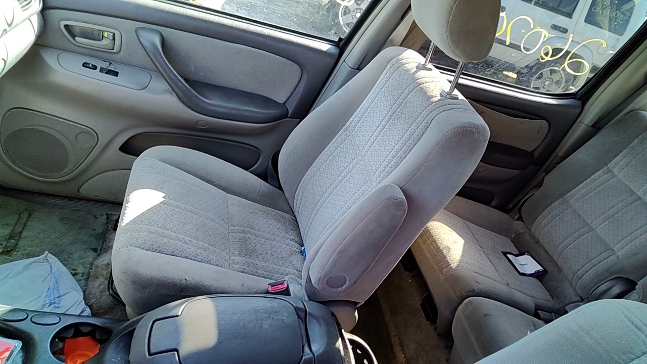 https://f005.backblazeb2.com/file/img-partshotlines-com/Inventory/EX619/Vehicle/26558_10.jpg