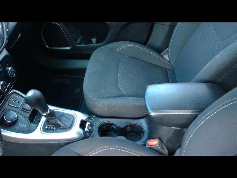 https://f005.backblazeb2.com/file/img-partshotlines-com/Inventory/EX638/Vehicle/11378_03.jpg