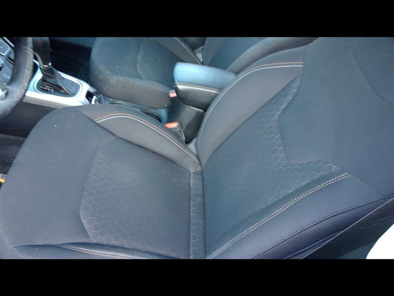 https://f005.backblazeb2.com/file/img-partshotlines-com/Inventory/EX638/Vehicle/11378_04.jpg