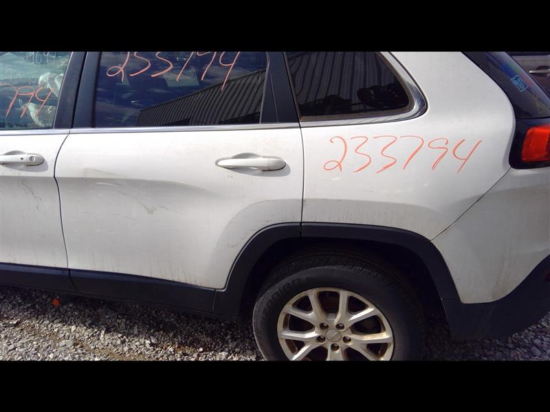 https://f005.backblazeb2.com/file/img-partshotlines-com/Inventory/EX638/Vehicle/11652_05.jpg
