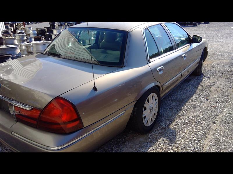 https://f005.backblazeb2.com/file/img-partshotlines-com/Inventory/EX638/Vehicle/11676_10.jpg