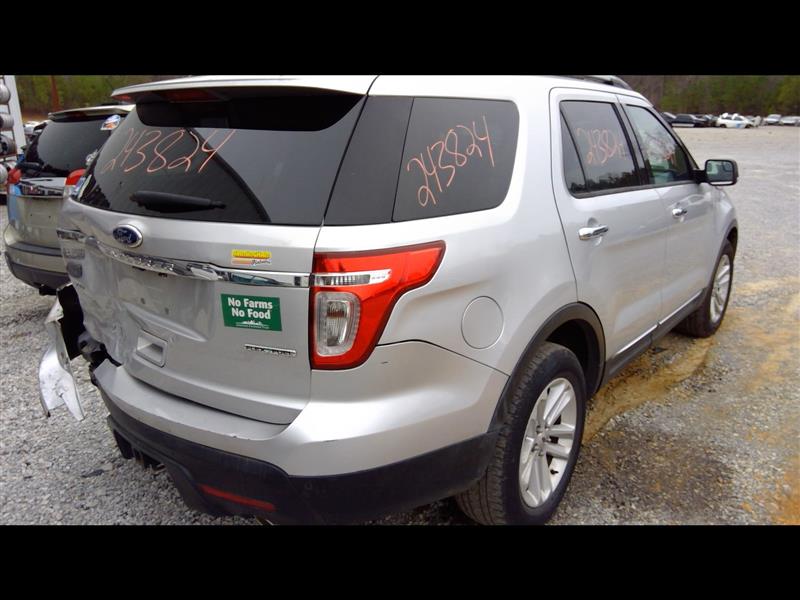 https://f005.backblazeb2.com/file/img-partshotlines-com/Inventory/EX638/Vehicle/11779_12.jpg