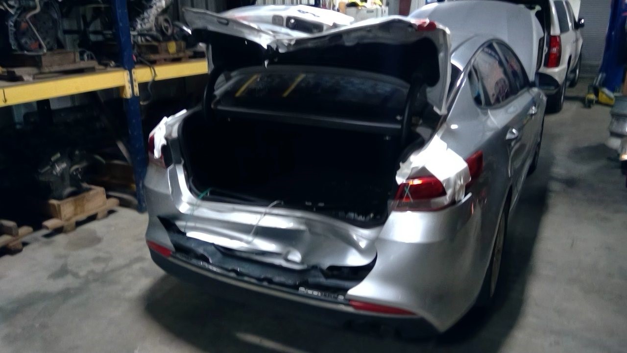 https://f005.backblazeb2.com/file/img-partshotlines-com/Inventory/EX638/Vehicle/13350_04.jpg