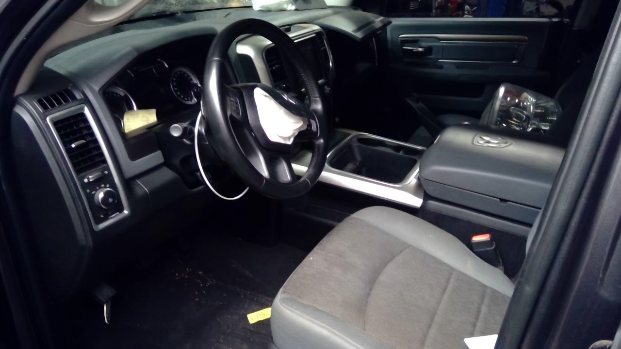 https://f005.backblazeb2.com/file/img-partshotlines-com/Inventory/EX638/Vehicle/13375_04.jpg