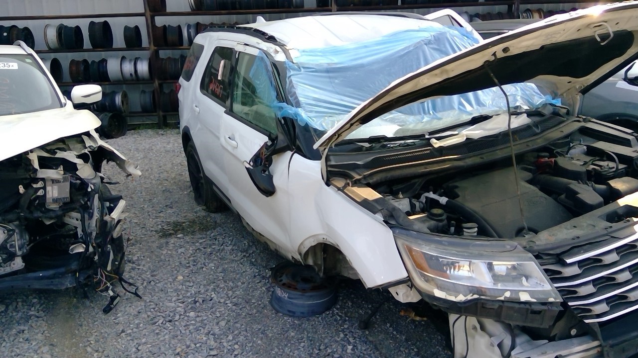 https://f005.backblazeb2.com/file/img-partshotlines-com/Inventory/EX638/Vehicle/13532_03.jpg