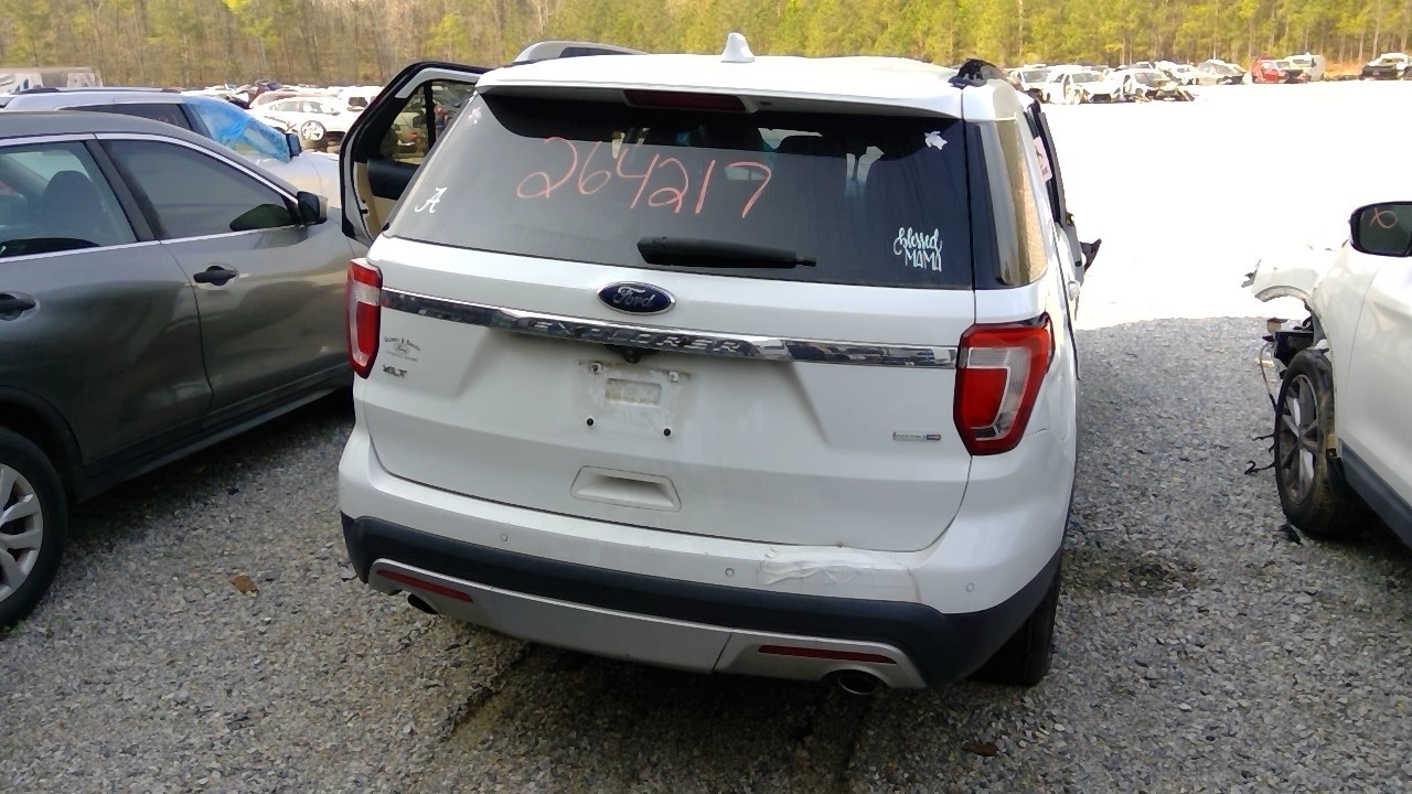 https://f005.backblazeb2.com/file/img-partshotlines-com/Inventory/EX638/Vehicle/13532_04.jpg