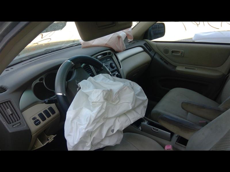 https://f005.backblazeb2.com/file/img-partshotlines-com/Inventory/EX638/Vehicle/9992_02.jpg