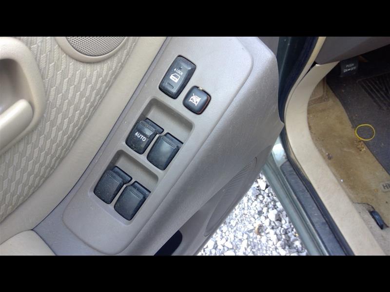 https://f005.backblazeb2.com/file/img-partshotlines-com/Inventory/EX638/Vehicle/9992_03.jpg