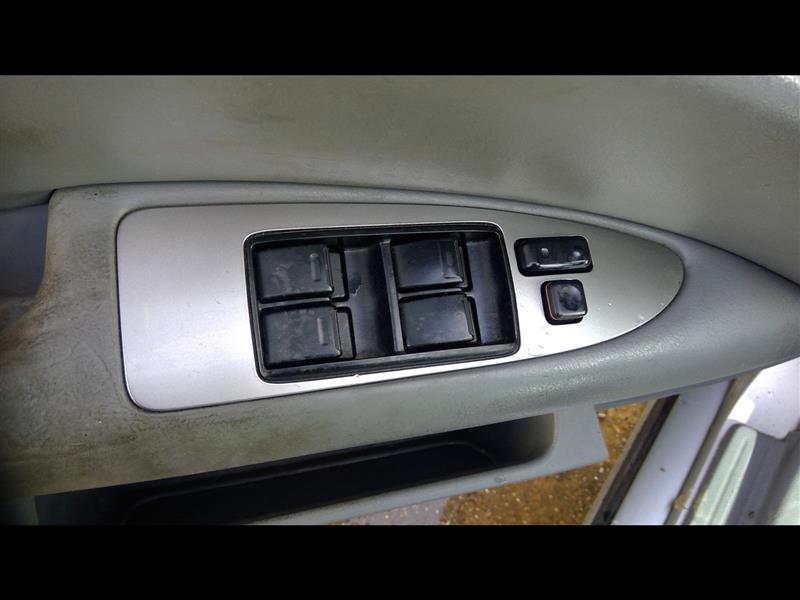 https://f005.backblazeb2.com/file/img-partshotlines-com/Inventory/EX641/Vehicle/22492_08.jpg