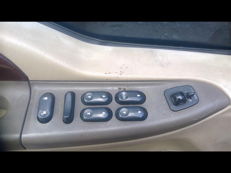 https://f005.backblazeb2.com/file/img-partshotlines-com/Inventory/EX641/Vehicle/22494_11.jpg