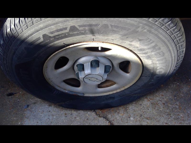 https://f005.backblazeb2.com/file/img-partshotlines-com/Inventory/EX641/Vehicle/22763_10.jpg