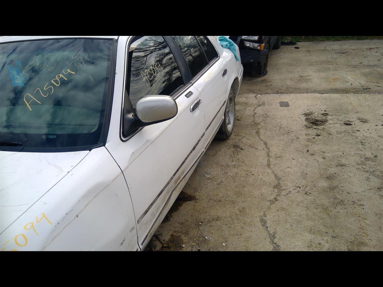 https://f005.backblazeb2.com/file/img-partshotlines-com/Inventory/EX641/Vehicle/22928_06.jpg