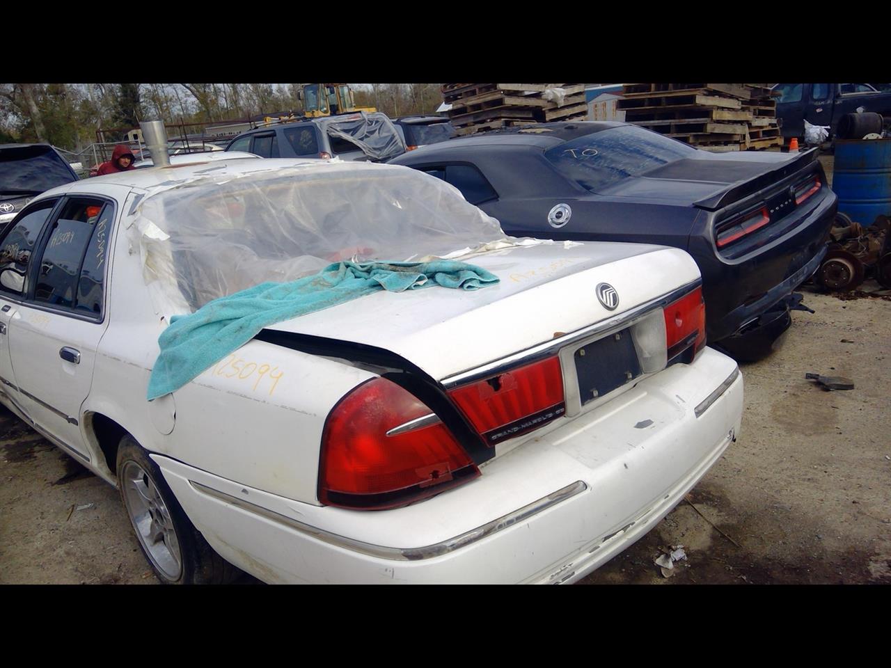 https://f005.backblazeb2.com/file/img-partshotlines-com/Inventory/EX641/Vehicle/22928_08.jpg