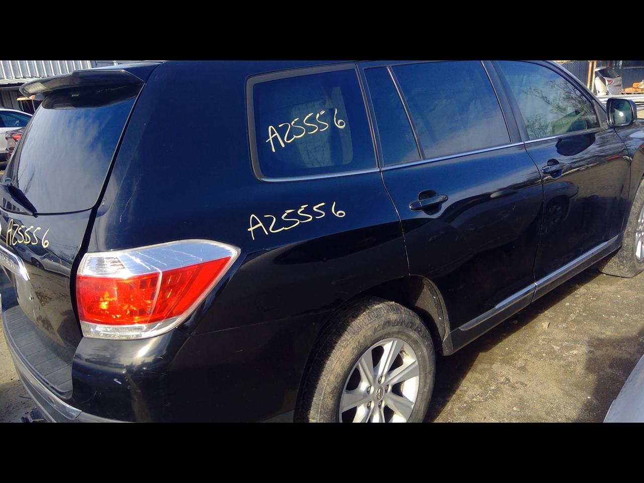 https://f005.backblazeb2.com/file/img-partshotlines-com/Inventory/EX641/Vehicle/22929_10.jpg