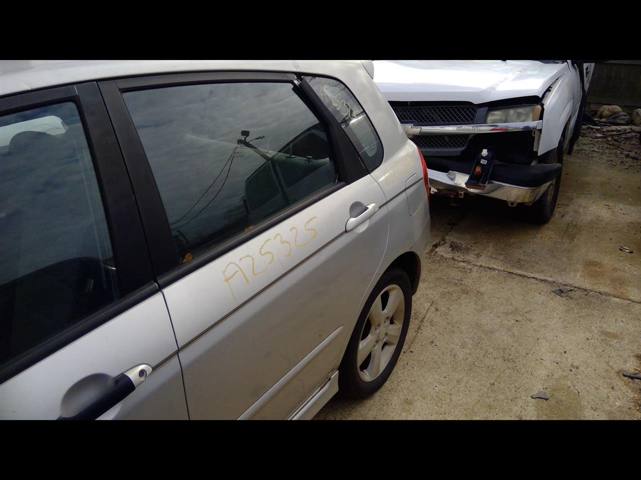 https://f005.backblazeb2.com/file/img-partshotlines-com/Inventory/EX641/Vehicle/22940_07.jpg