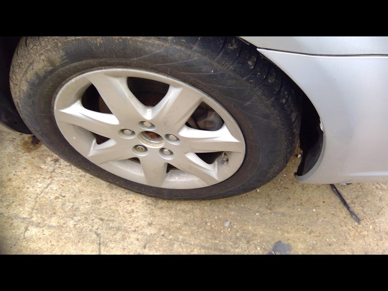https://f005.backblazeb2.com/file/img-partshotlines-com/Inventory/EX641/Vehicle/22997_12.jpg