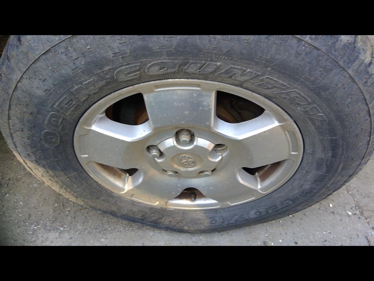 https://f005.backblazeb2.com/file/img-partshotlines-com/Inventory/EX641/Vehicle/23117_08.jpg