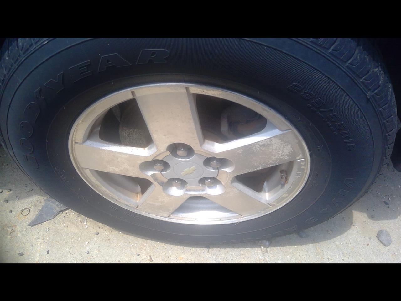 https://f005.backblazeb2.com/file/img-partshotlines-com/Inventory/EX641/Vehicle/23176_04.jpg