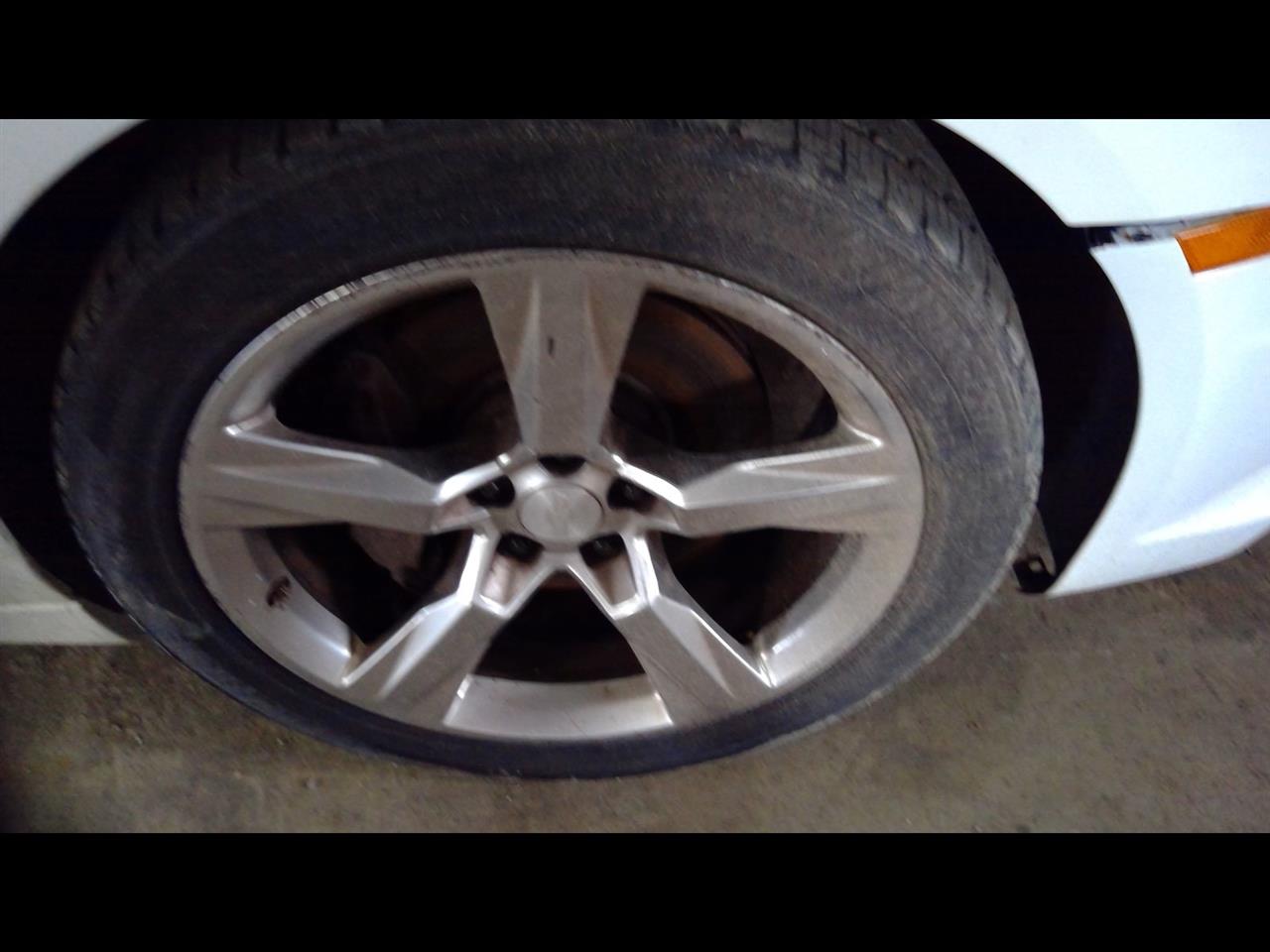 https://f005.backblazeb2.com/file/img-partshotlines-com/Inventory/EX641/Vehicle/23248_12.jpg