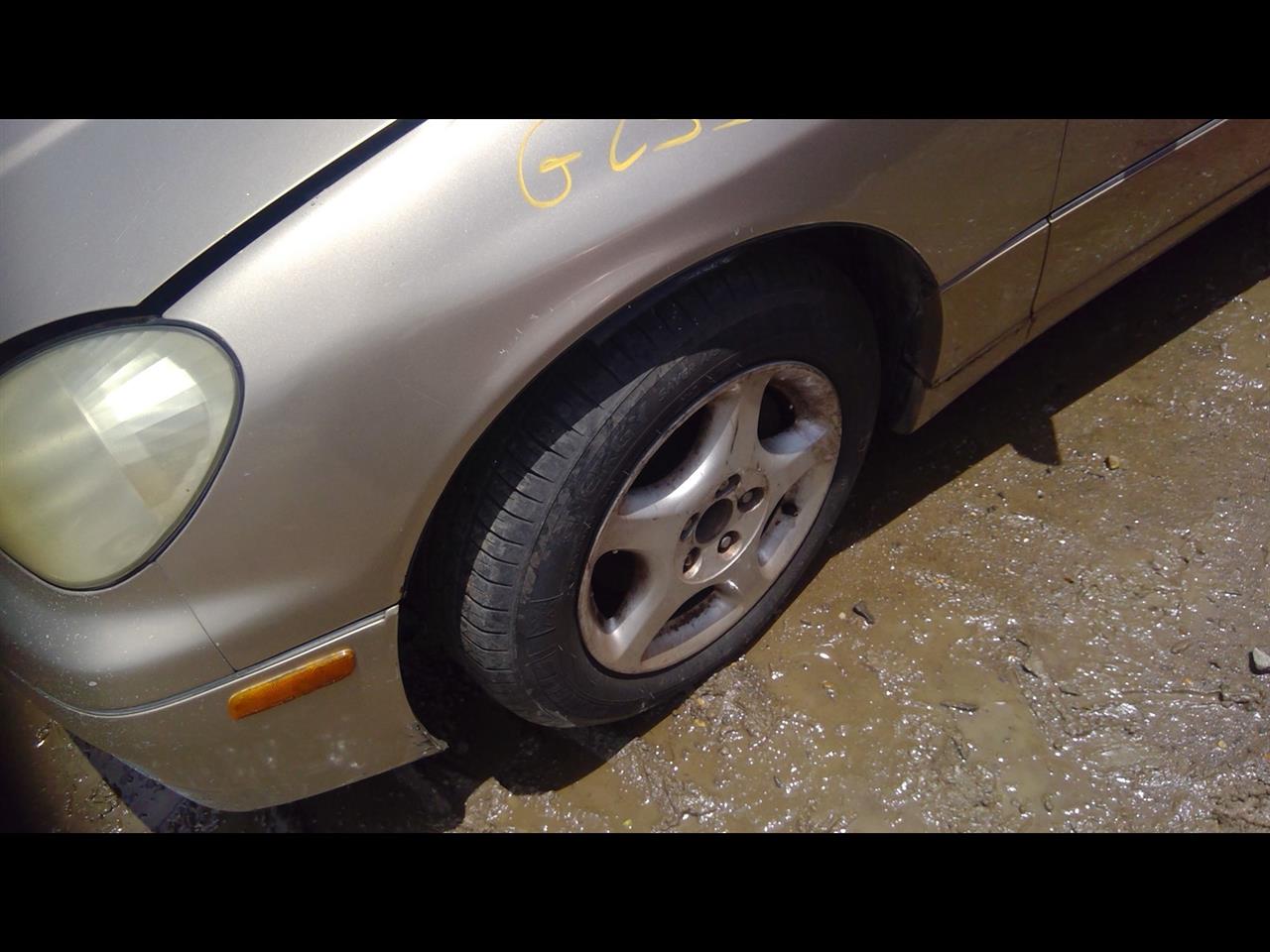 https://f005.backblazeb2.com/file/img-partshotlines-com/Inventory/EX641/Vehicle/23308_10.jpg