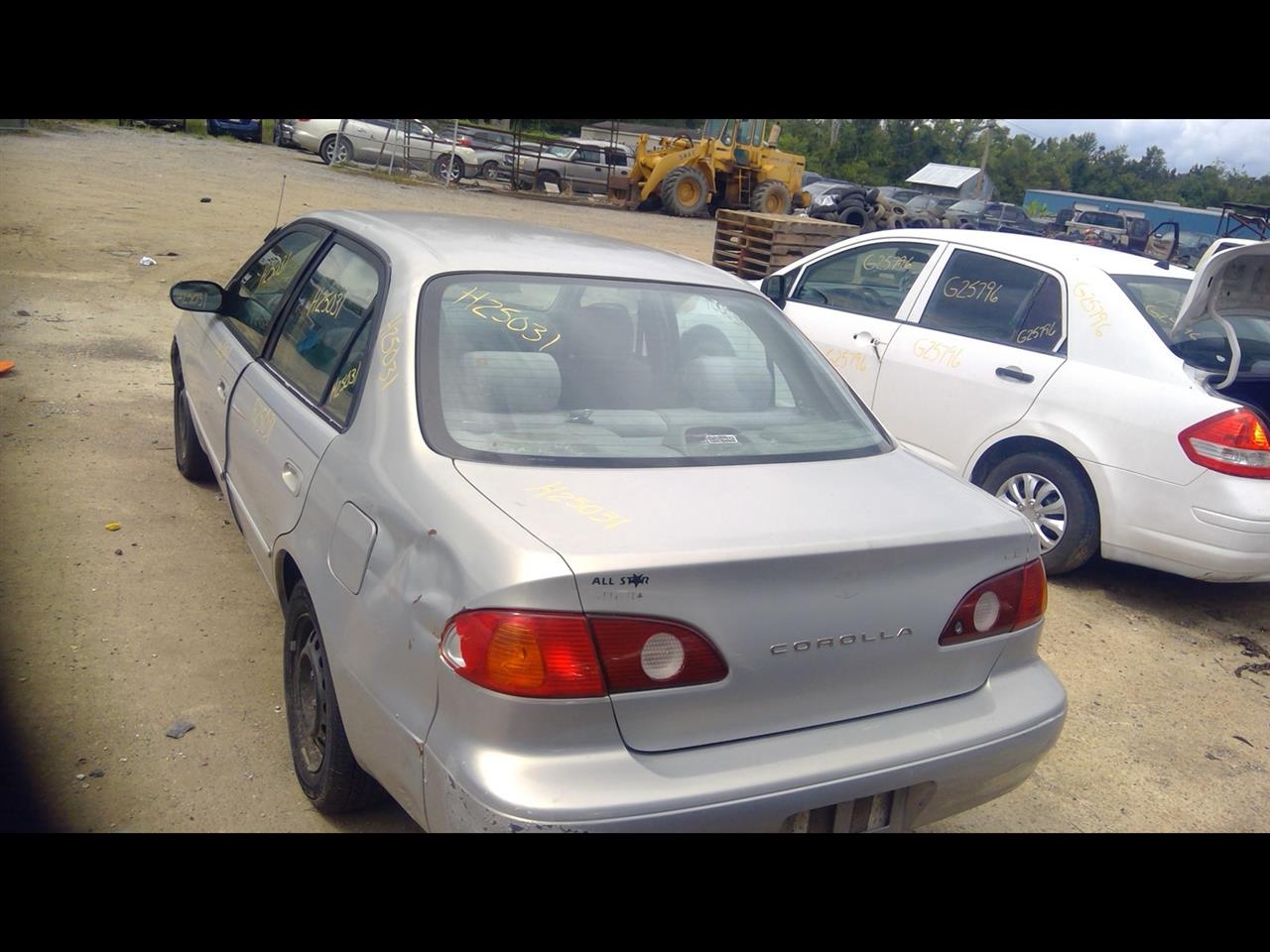 https://f005.backblazeb2.com/file/img-partshotlines-com/Inventory/EX641/Vehicle/23385_09.jpg