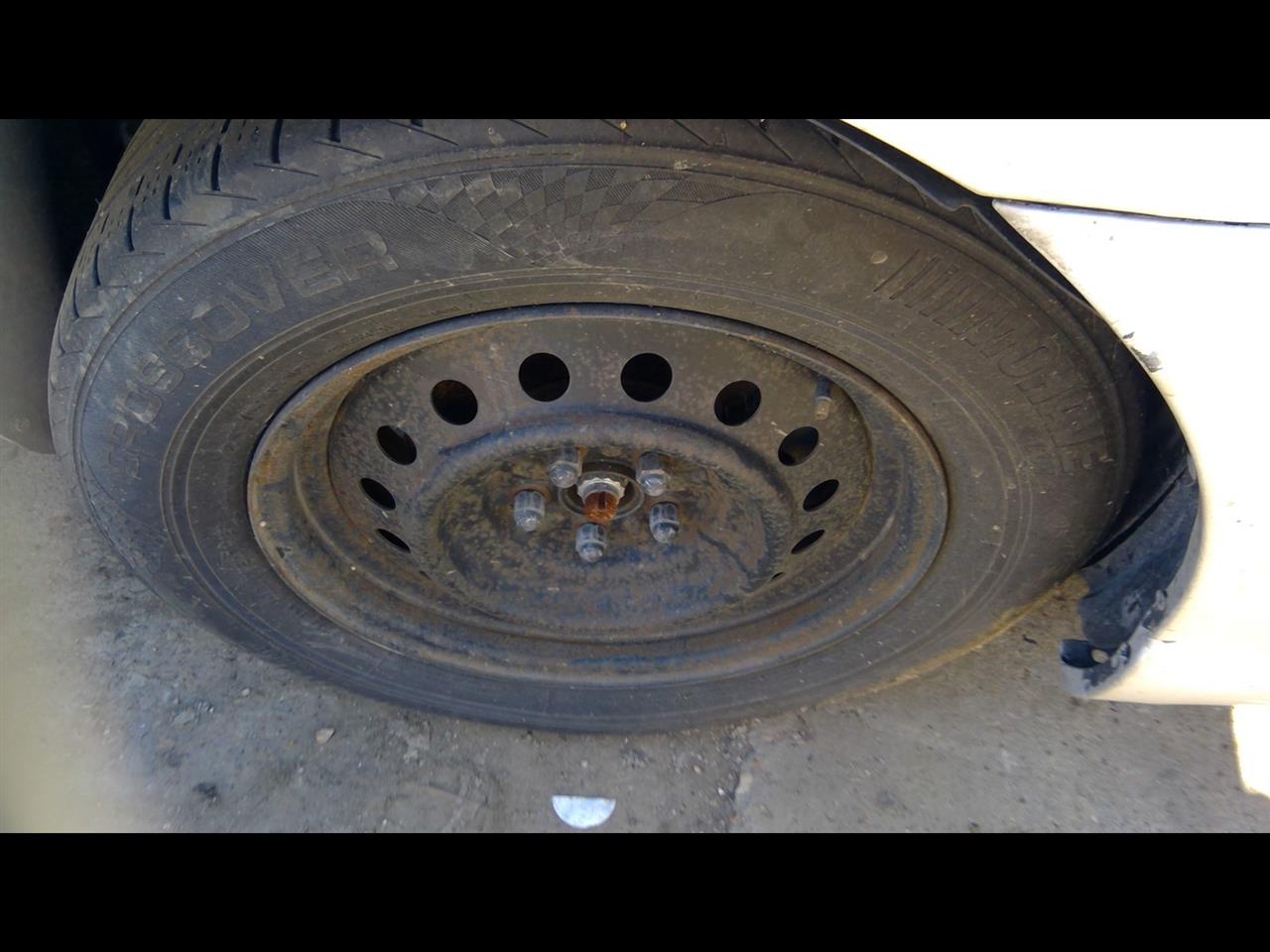 https://f005.backblazeb2.com/file/img-partshotlines-com/Inventory/EX641/Vehicle/23447_12.jpg