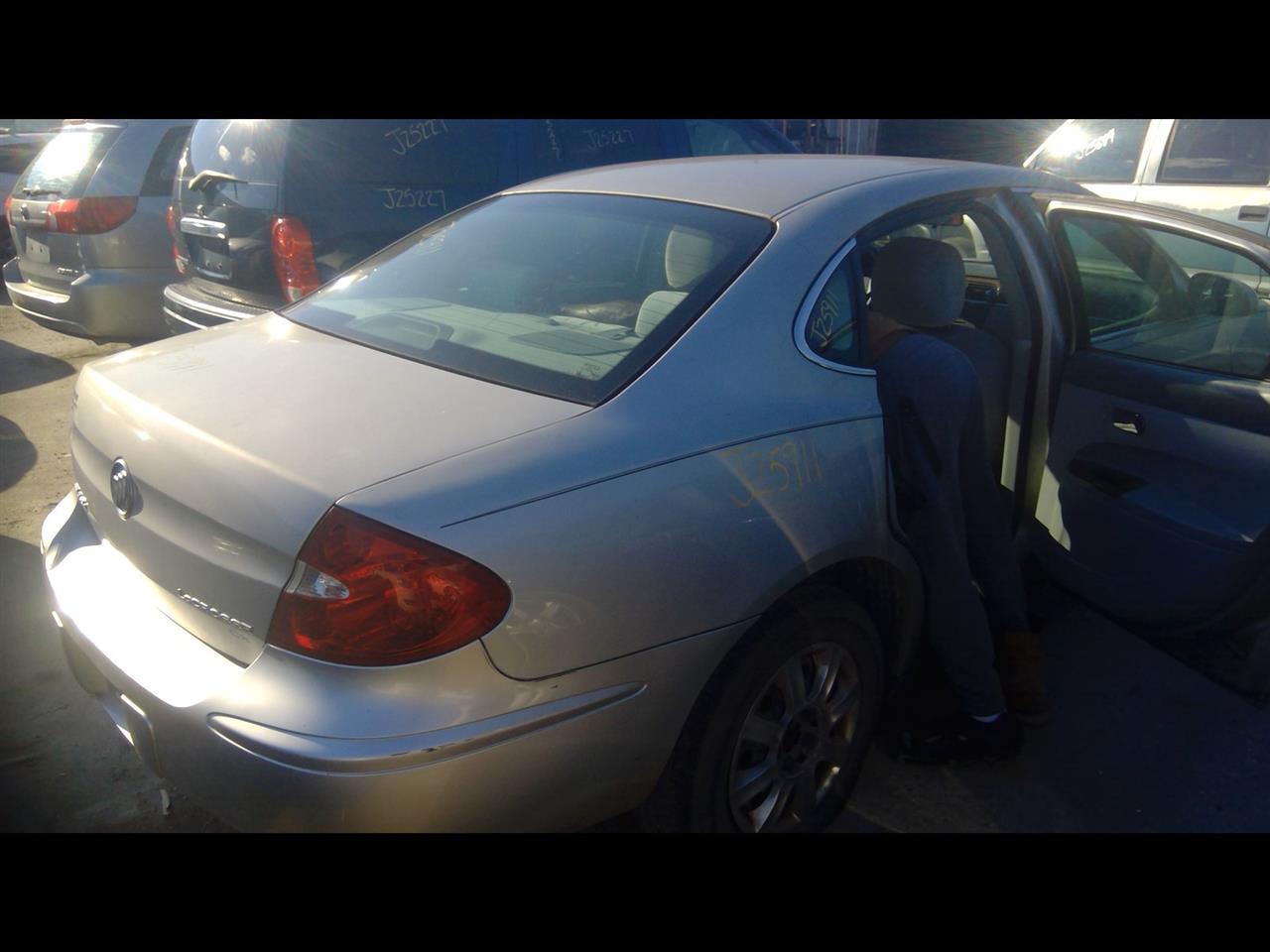 https://f005.backblazeb2.com/file/img-partshotlines-com/Inventory/EX641/Vehicle/23584_12.jpg