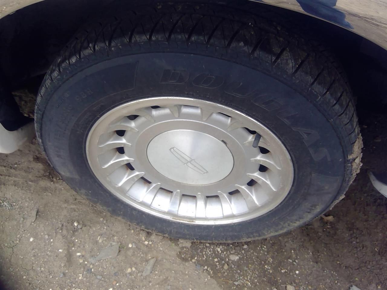 https://f005.backblazeb2.com/file/img-partshotlines-com/Inventory/EX641/Vehicle/23829_08.jpg