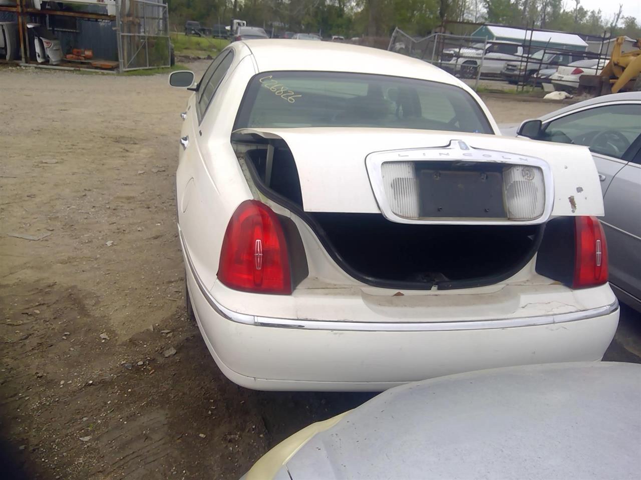 https://f005.backblazeb2.com/file/img-partshotlines-com/Inventory/EX641/Vehicle/23829_09.jpg