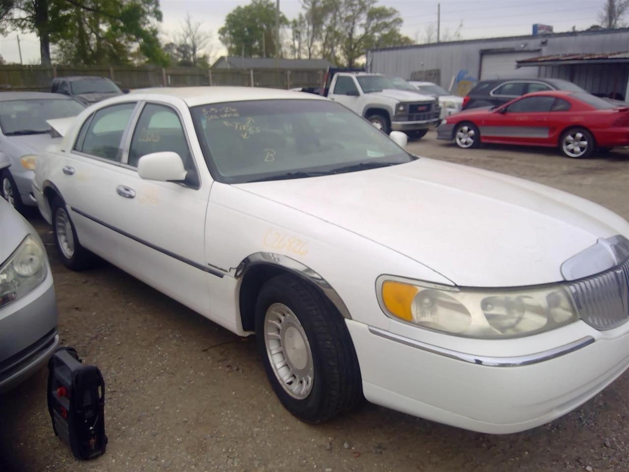 https://f005.backblazeb2.com/file/img-partshotlines-com/Inventory/EX641/Vehicle/23829_10.jpg