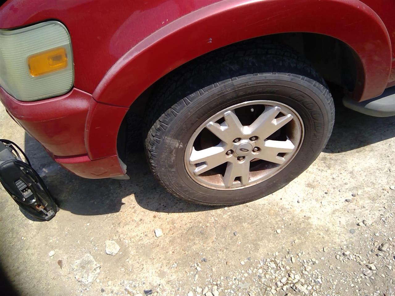 https://f005.backblazeb2.com/file/img-partshotlines-com/Inventory/EX641/Vehicle/23831_06.jpg