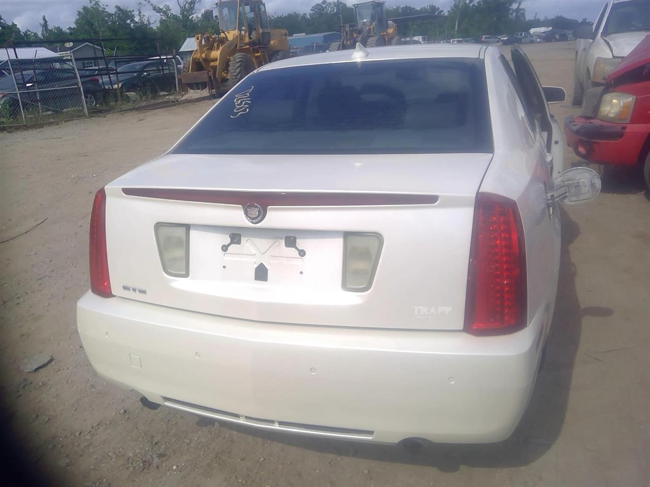 https://f005.backblazeb2.com/file/img-partshotlines-com/Inventory/EX641/Vehicle/23929_11.jpg