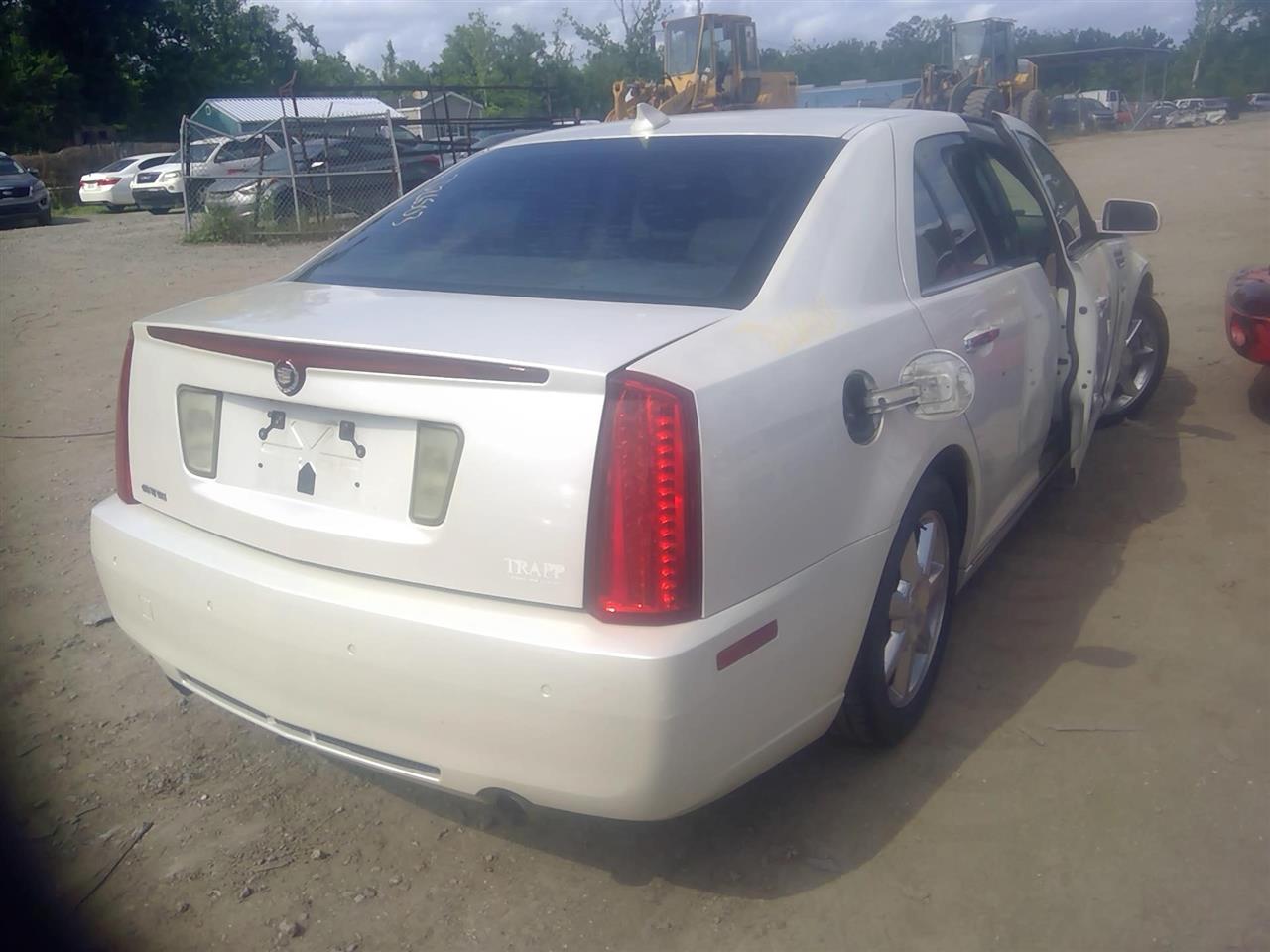 https://f005.backblazeb2.com/file/img-partshotlines-com/Inventory/EX641/Vehicle/23929_12.jpg