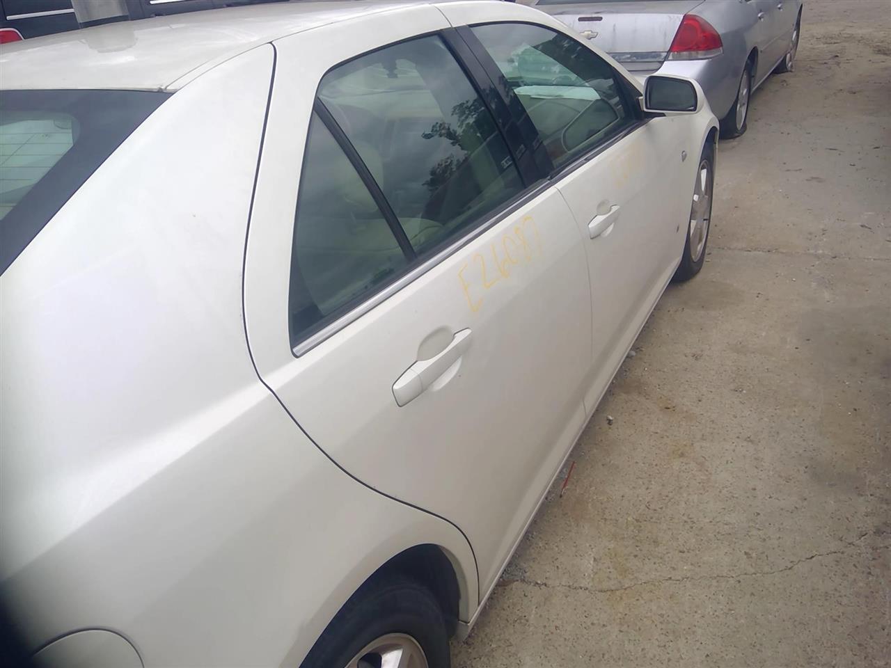 https://f005.backblazeb2.com/file/img-partshotlines-com/Inventory/EX641/Vehicle/23952_11.jpg